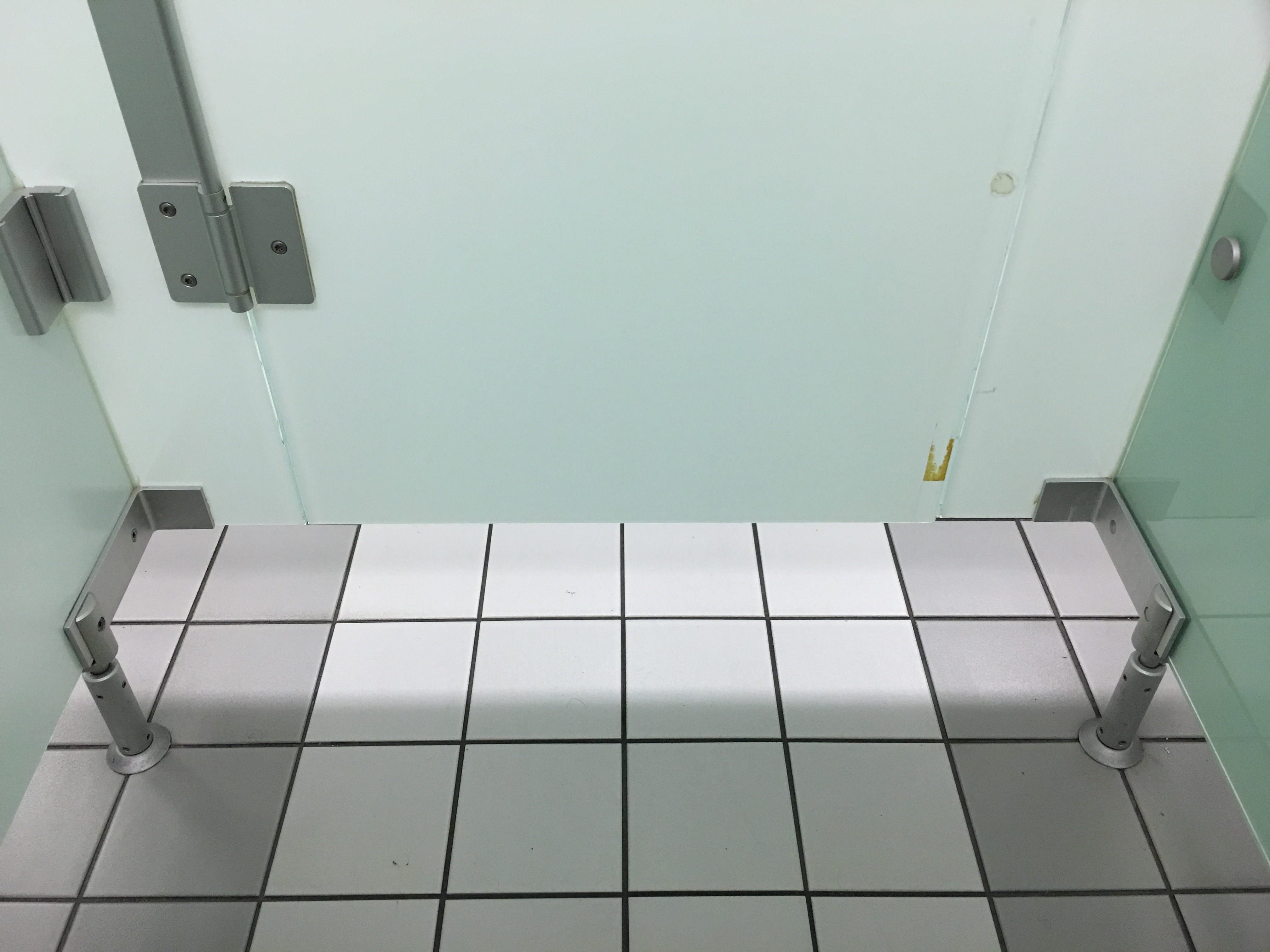 Toilettentüren Nr. 25: Flughafen Köln/Bonn / Deutschland (2016)
