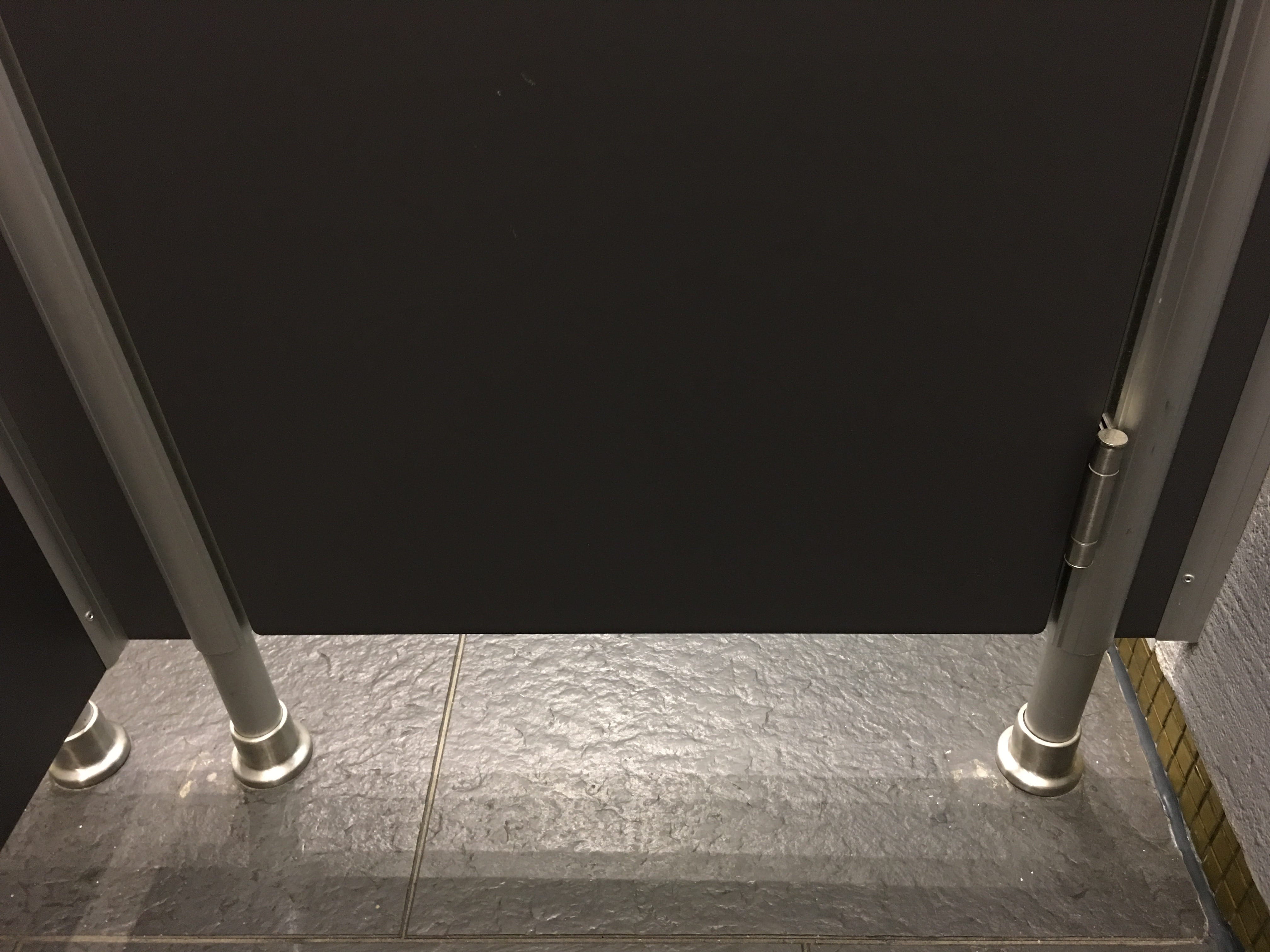 Toilettentüren Nr. 55: „Kö-Galerie“, Düsseldorf / Deutschland (2016)