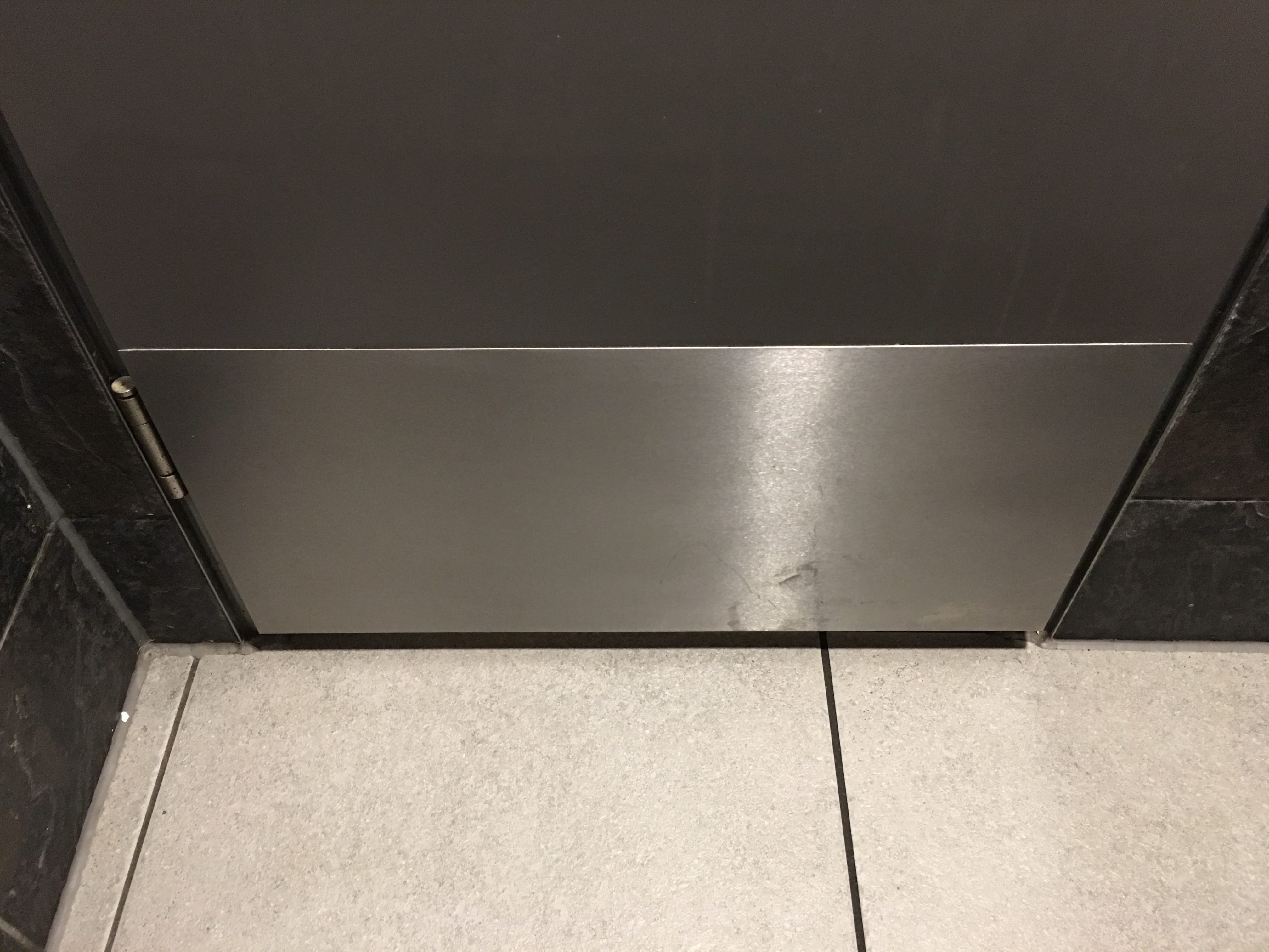 Toilettentüren Nr. 59: Imbiss „McDonald’s“, Mainz / Deutschland (2016)