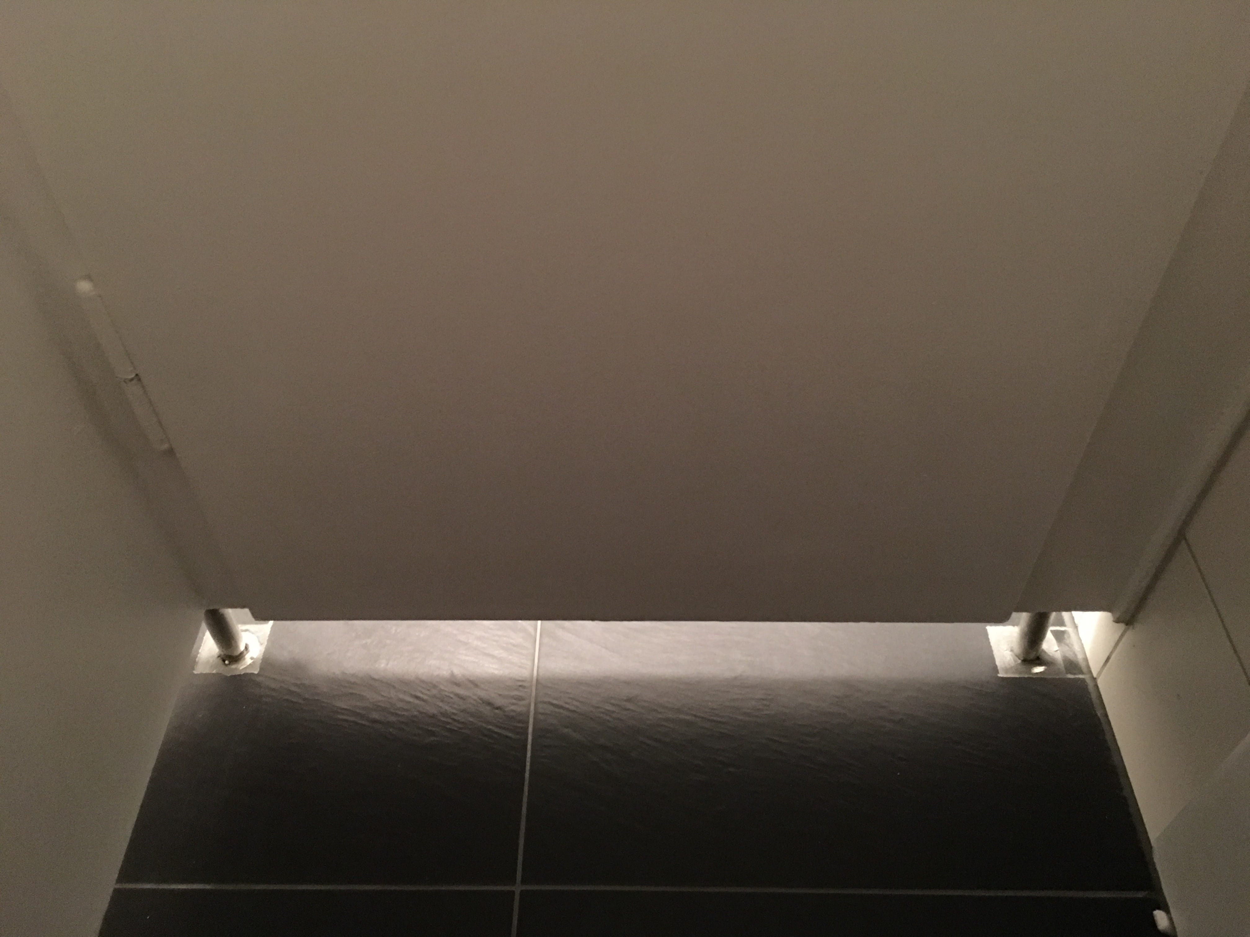 Toilettentüren Nr. 85: „Sportzentrum Medienhafen“, Düsseldorf / Deutschland (2017)
