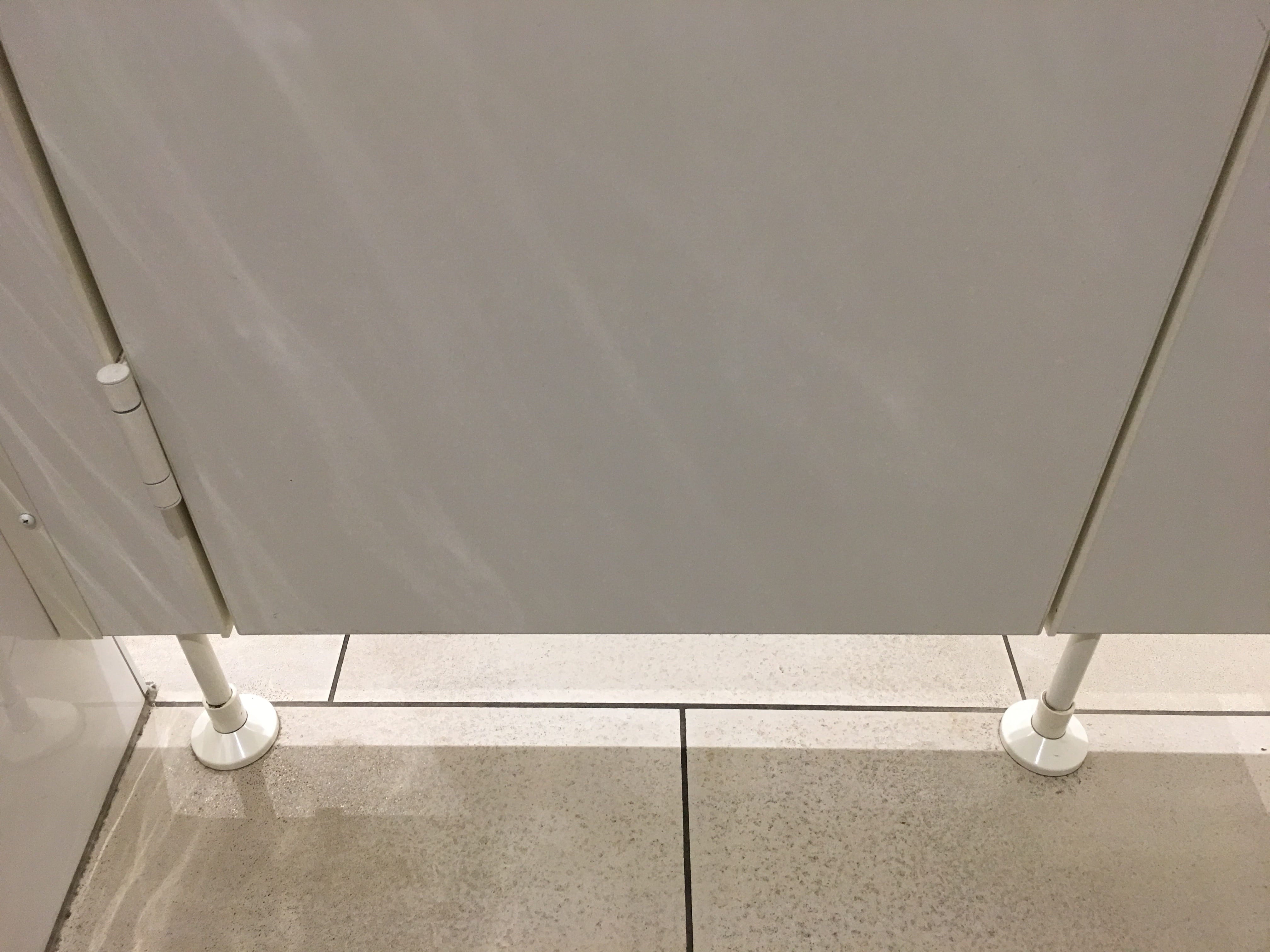 Toilettentüren Nr. 87: Café „Starbucks“, Düsseldorf / Deutschland (2017)
