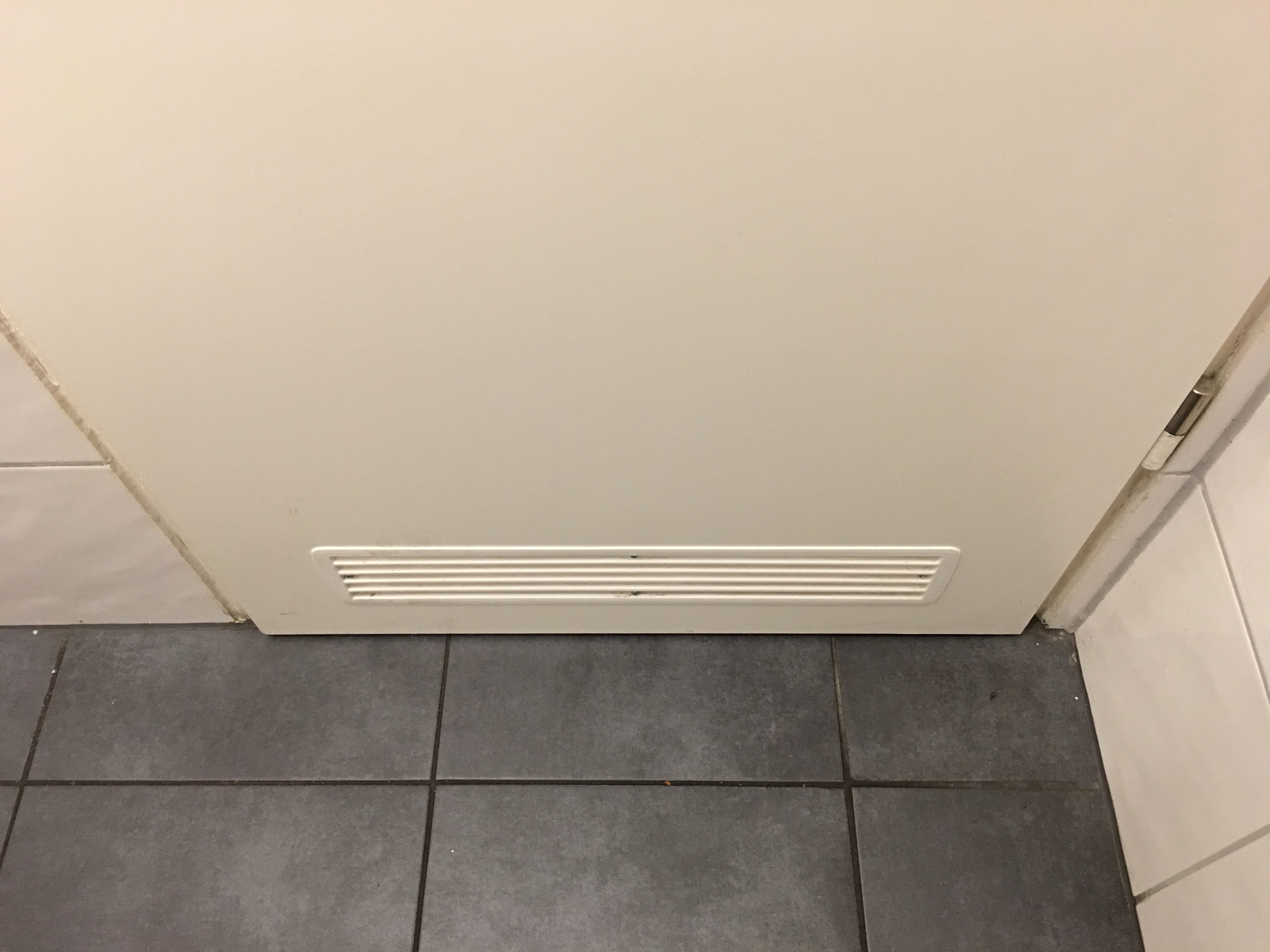 Toilettentüren Nr. 93: Restaurant „Burger Nerds“, Duisburg / Deutschland (2017)