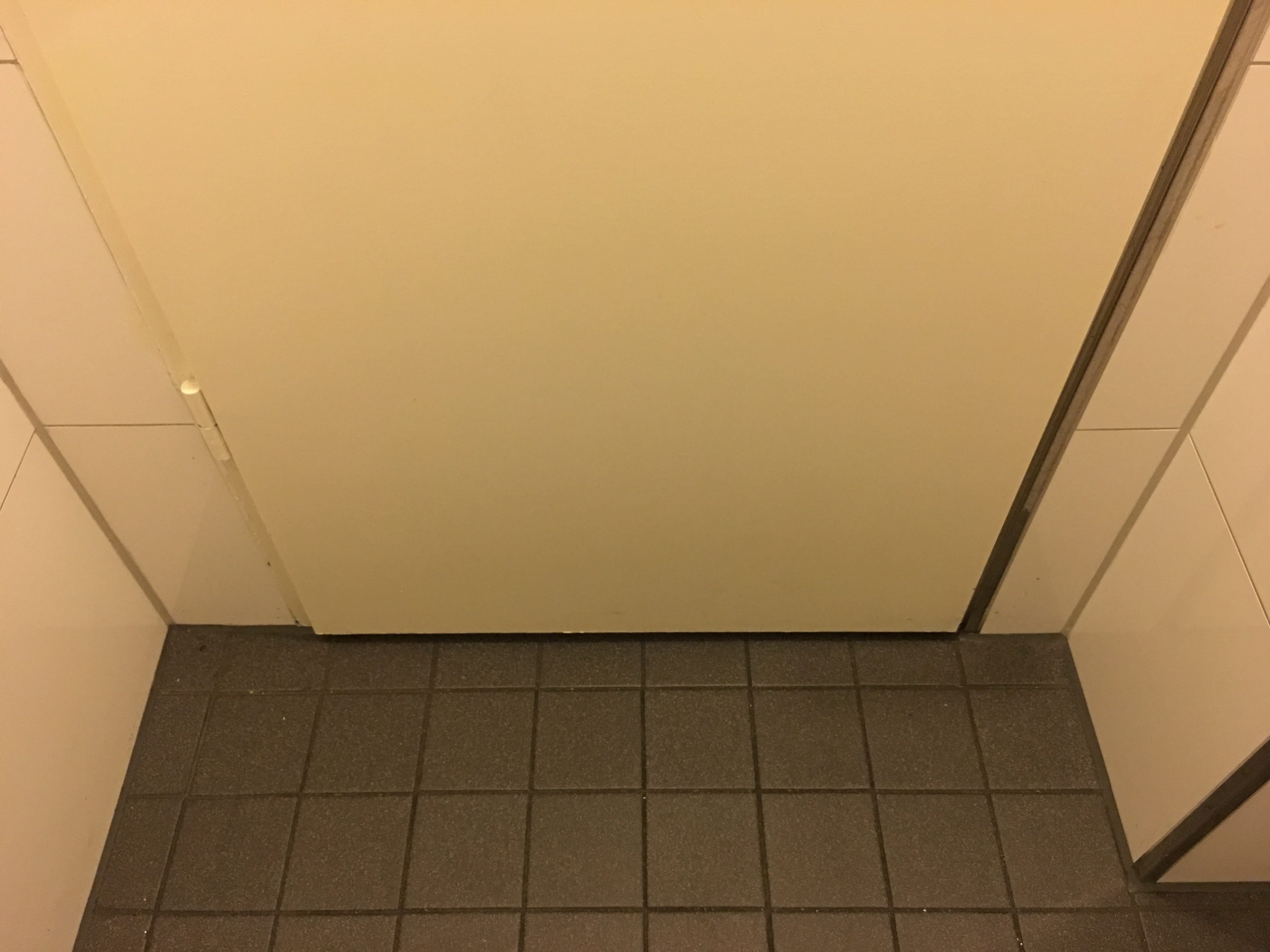 Toilettentüren Nr. 139: Bar „Alexandra“, Düsseldorf / Deutschland (2017)