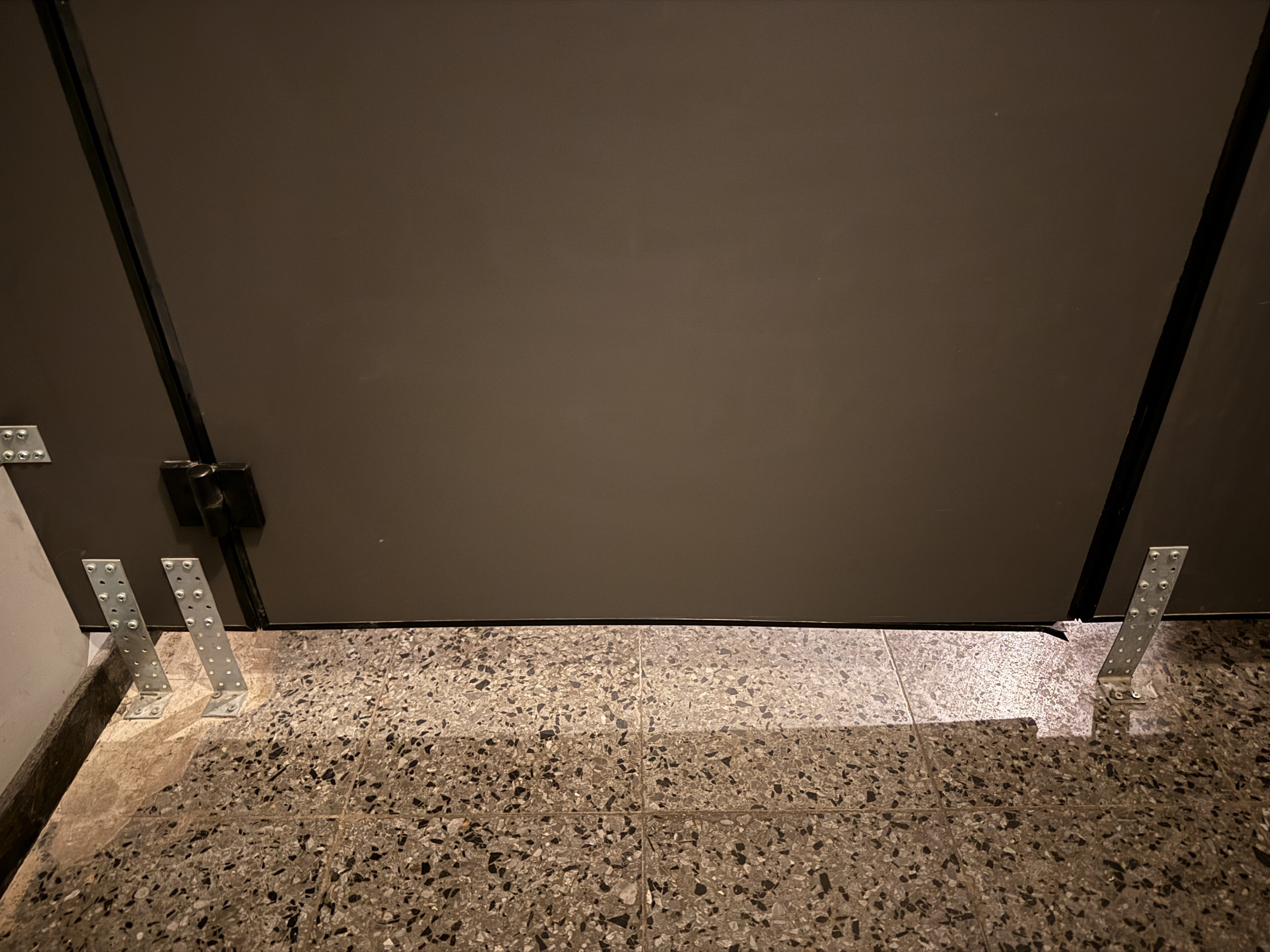 Toilettentüren Nr. 238: „Coffee Brew Café“, Düsseldorf / Deutschland (2025)